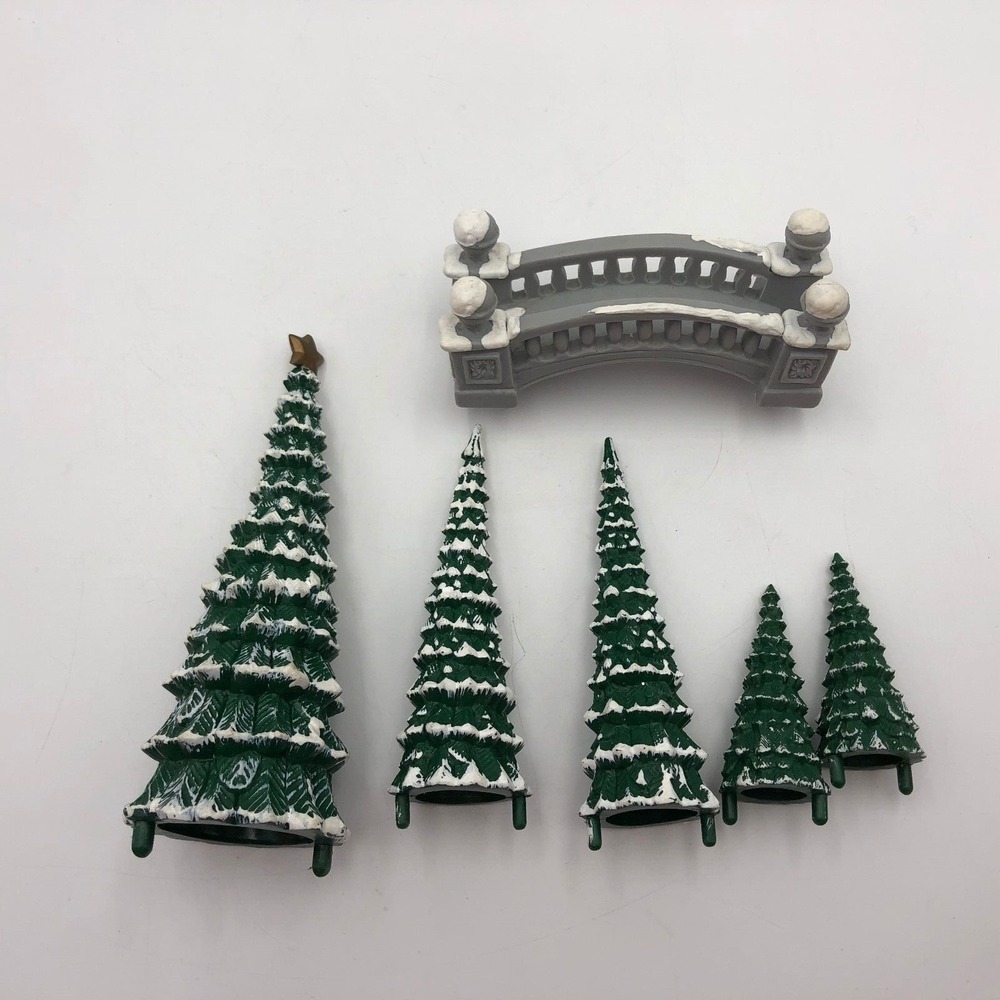 Vintage 1995 Mr Christmas Holiday Skaters Replacement Trees Bridge Arch